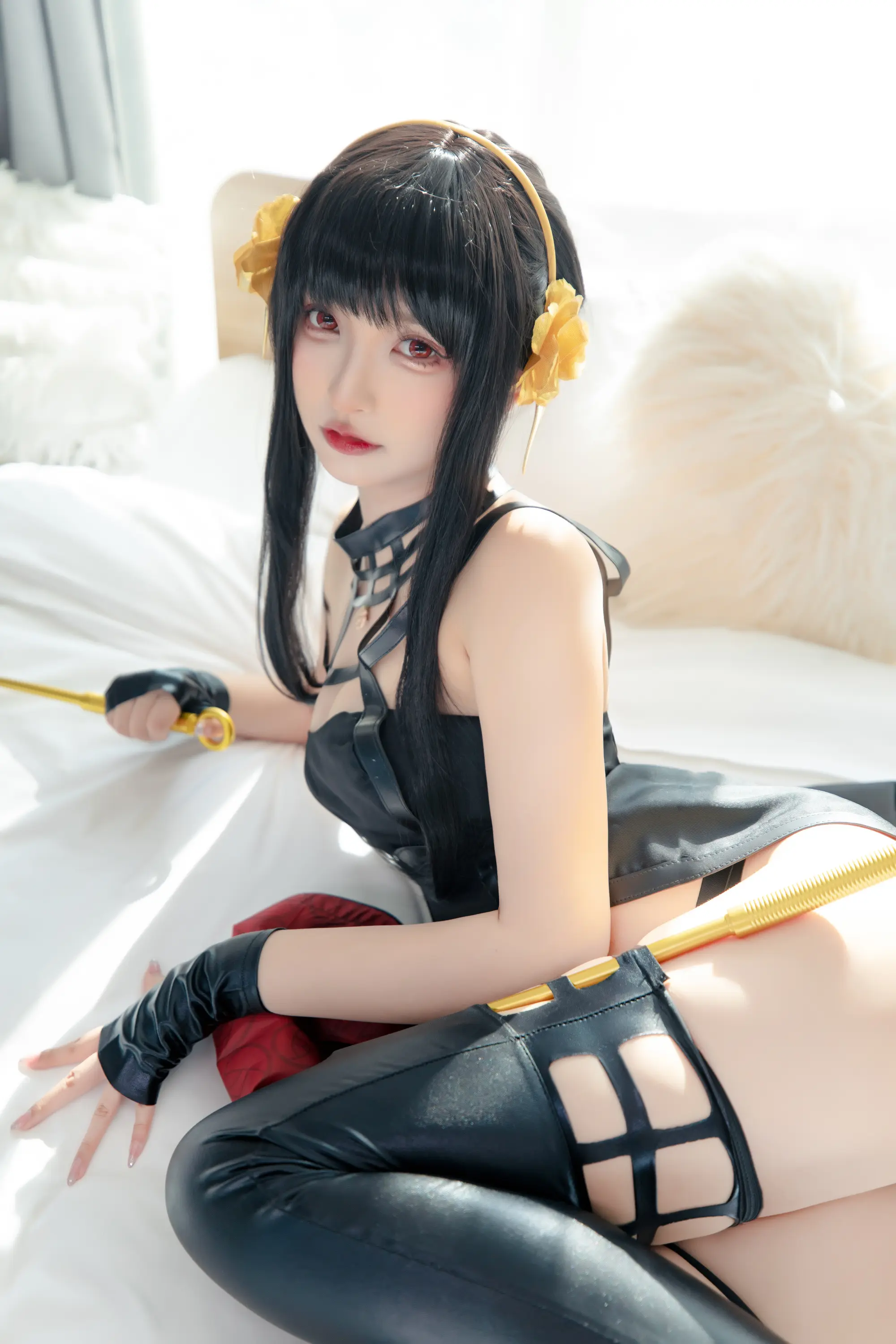 Close-up of Mafuyu Kagurazaka cosplaying Yor Forger