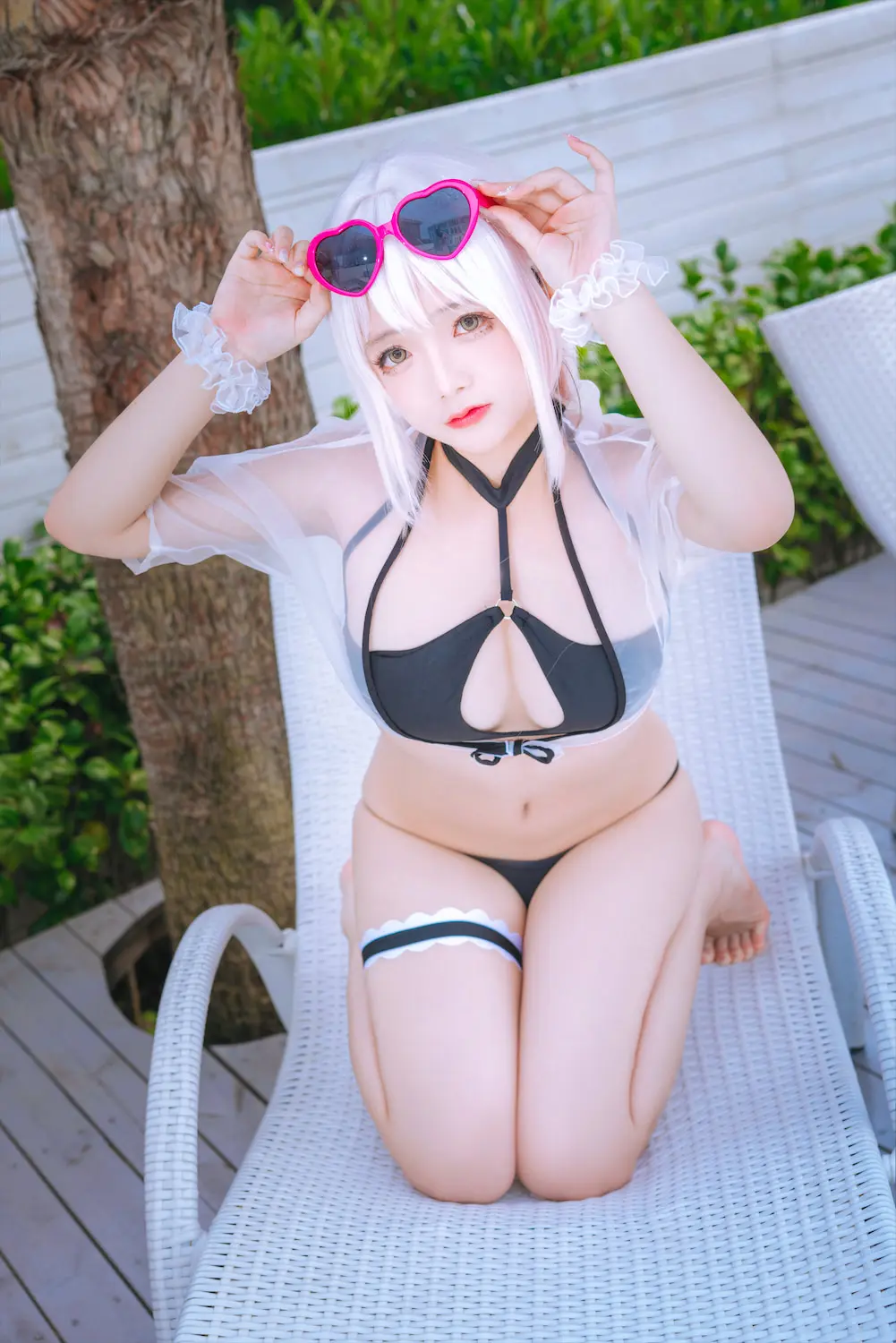 Maid-themed Sirius cosplay by Rinaijiao