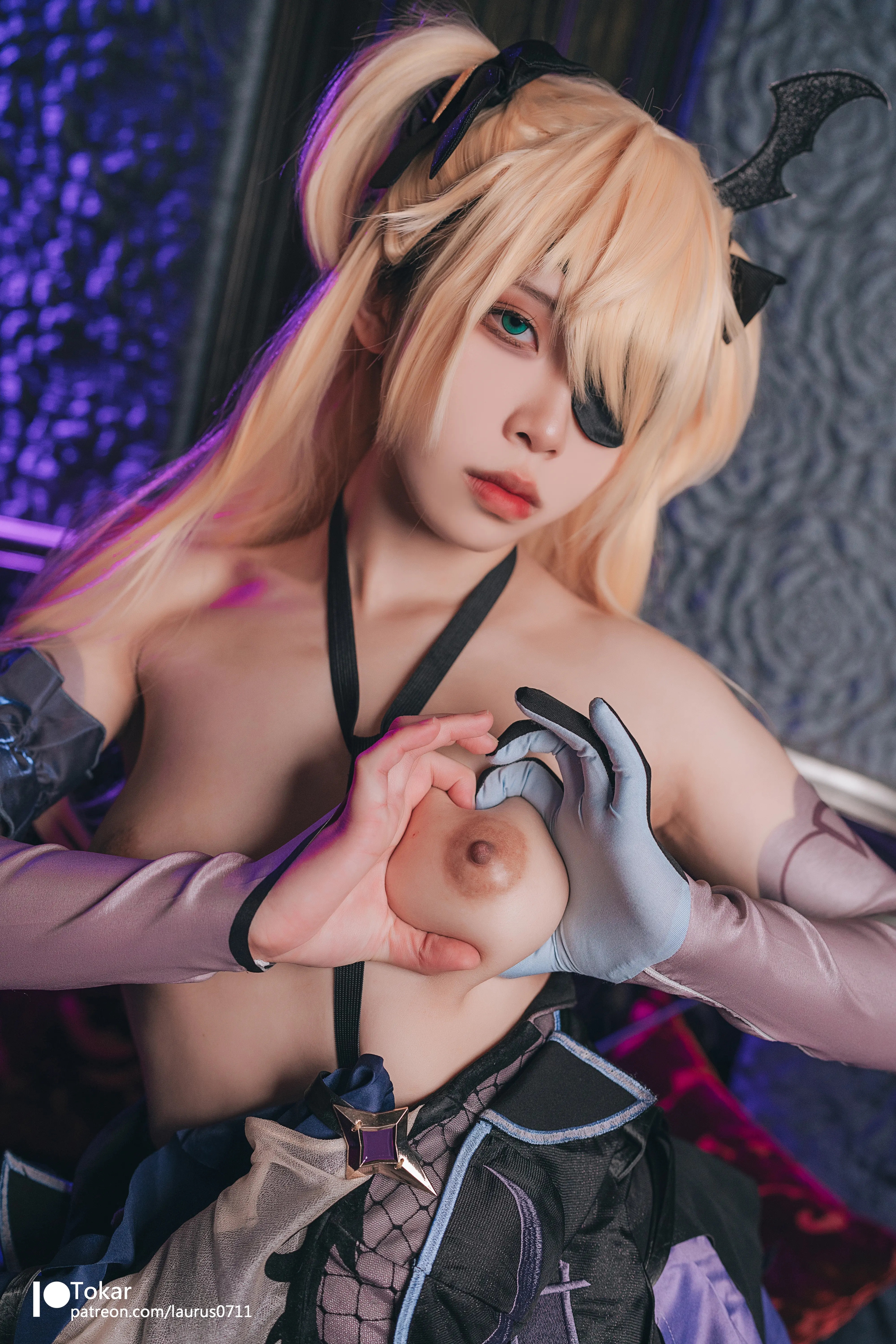 Tokar 浵卡 cosplay Fischl in purple costume